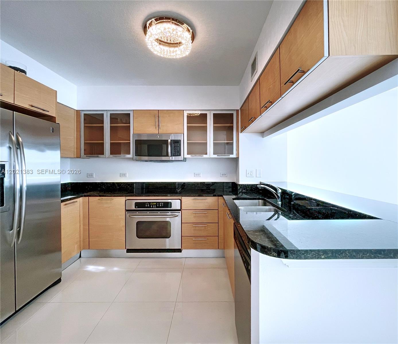 31 SE 5th St #2307, Miami FL 33131
