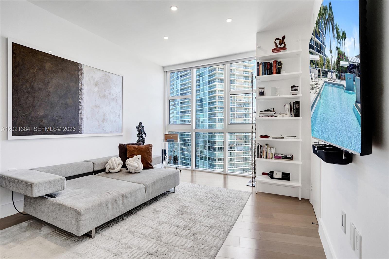 400 Alton Rd #PH11, Miami Beach FL 33139