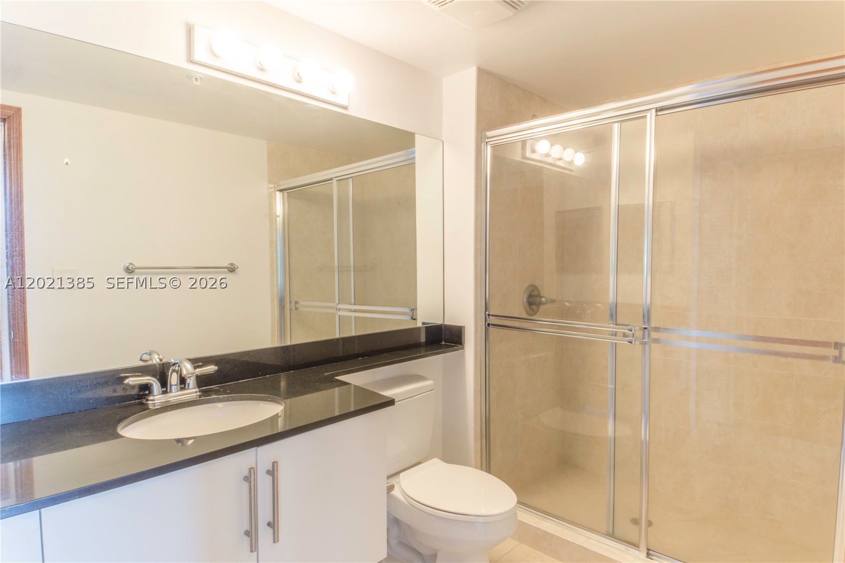31 SE 5th St #1208, Miami FL 33131