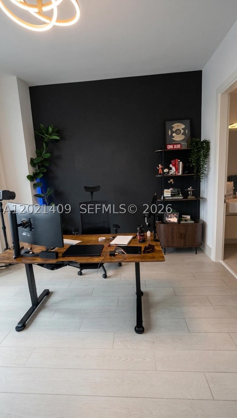 200 Biscayne Boulevard Way #5004, Miami FL 33131