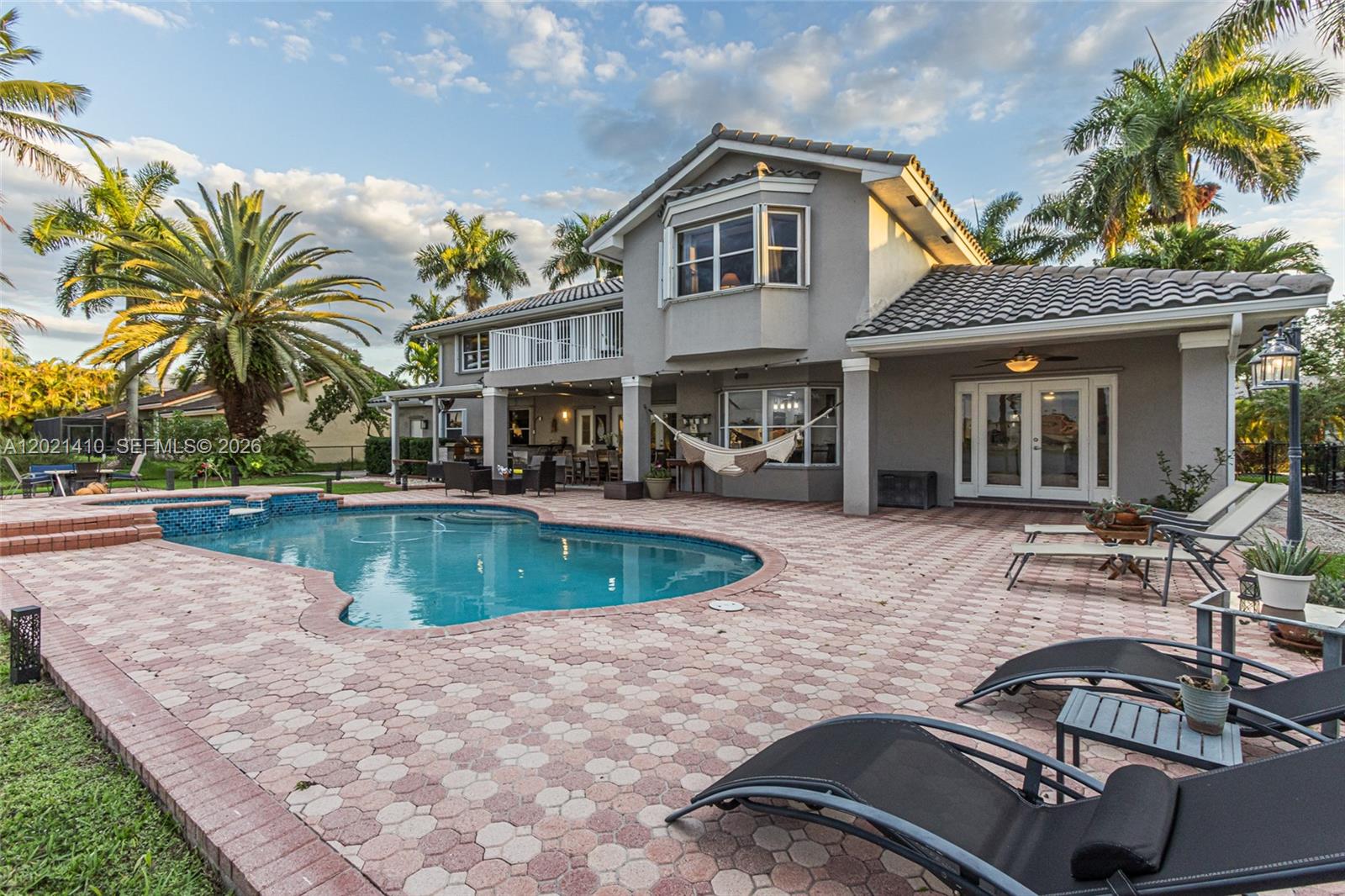 19361 NW 8th St, Pembroke Pines FL 33029