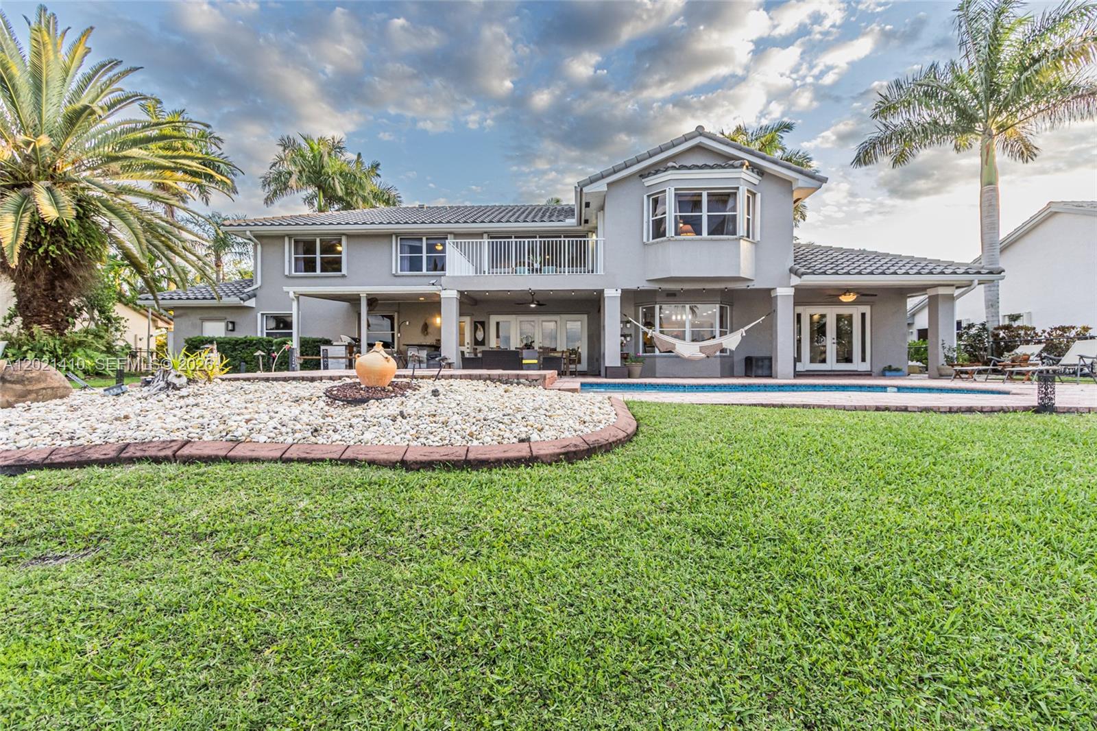 19361 NW 8th St, Pembroke Pines FL 33029