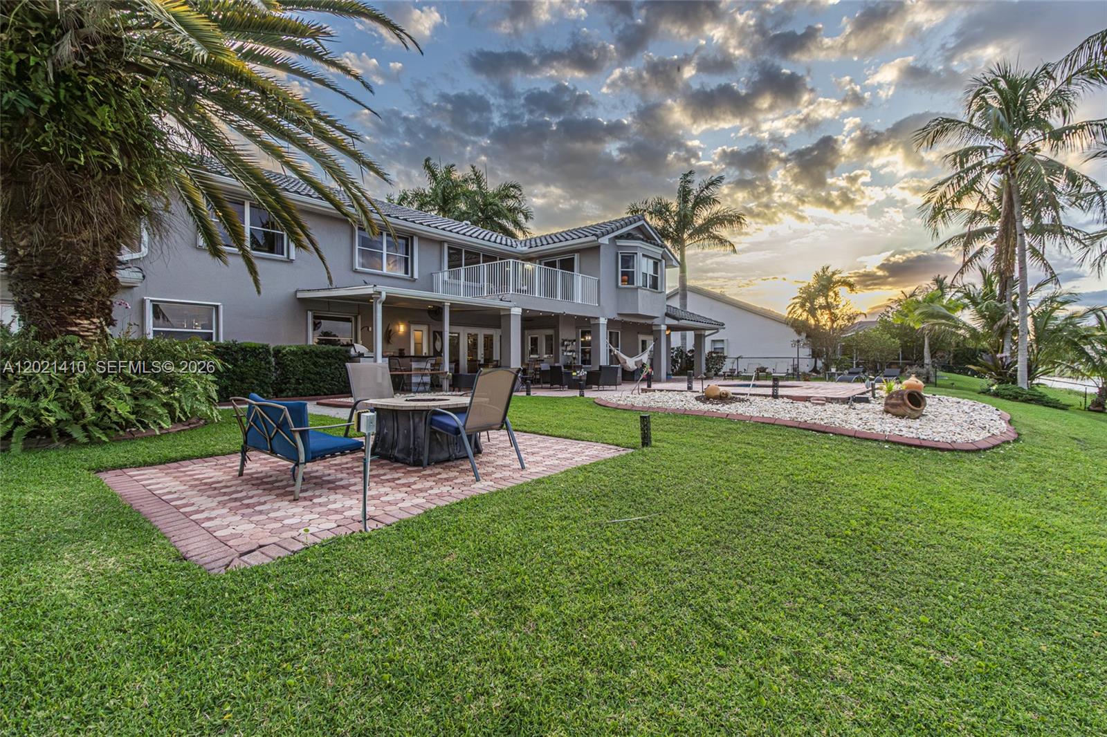 19361 NW 8th St, Pembroke Pines FL 33029