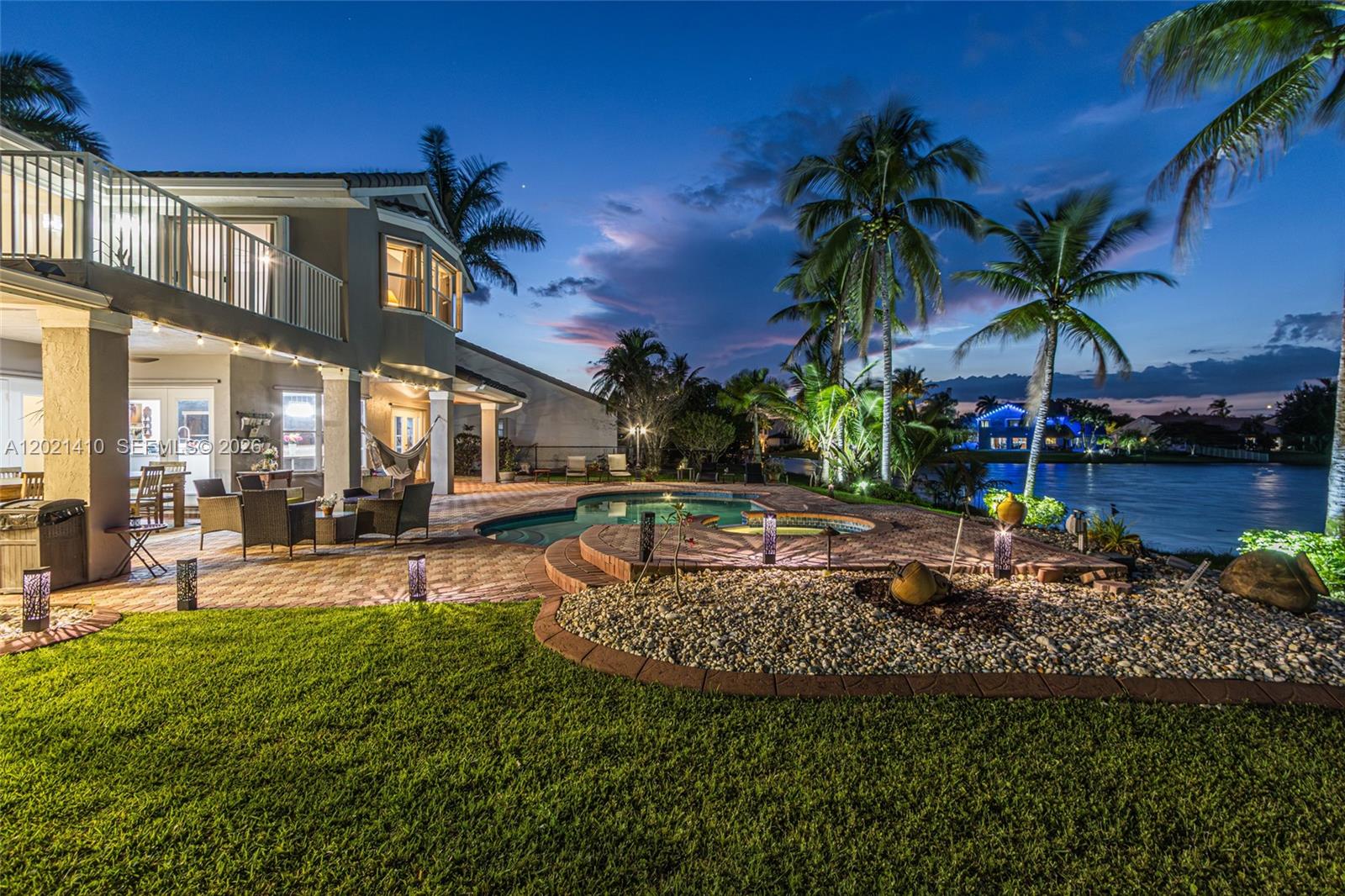 19361 NW 8th St, Pembroke Pines FL 33029