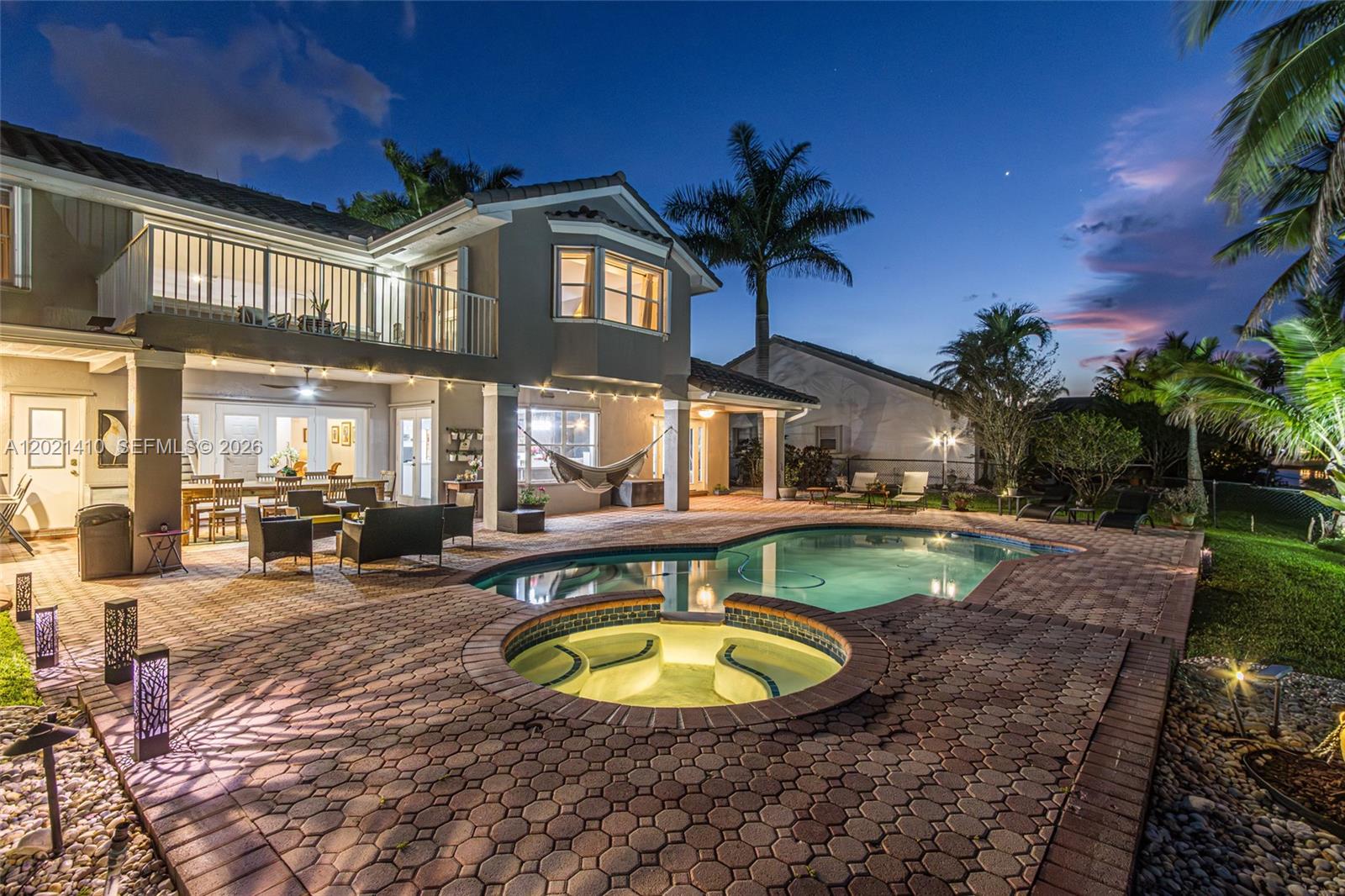 19361 NW 8th St, Pembroke Pines FL 33029