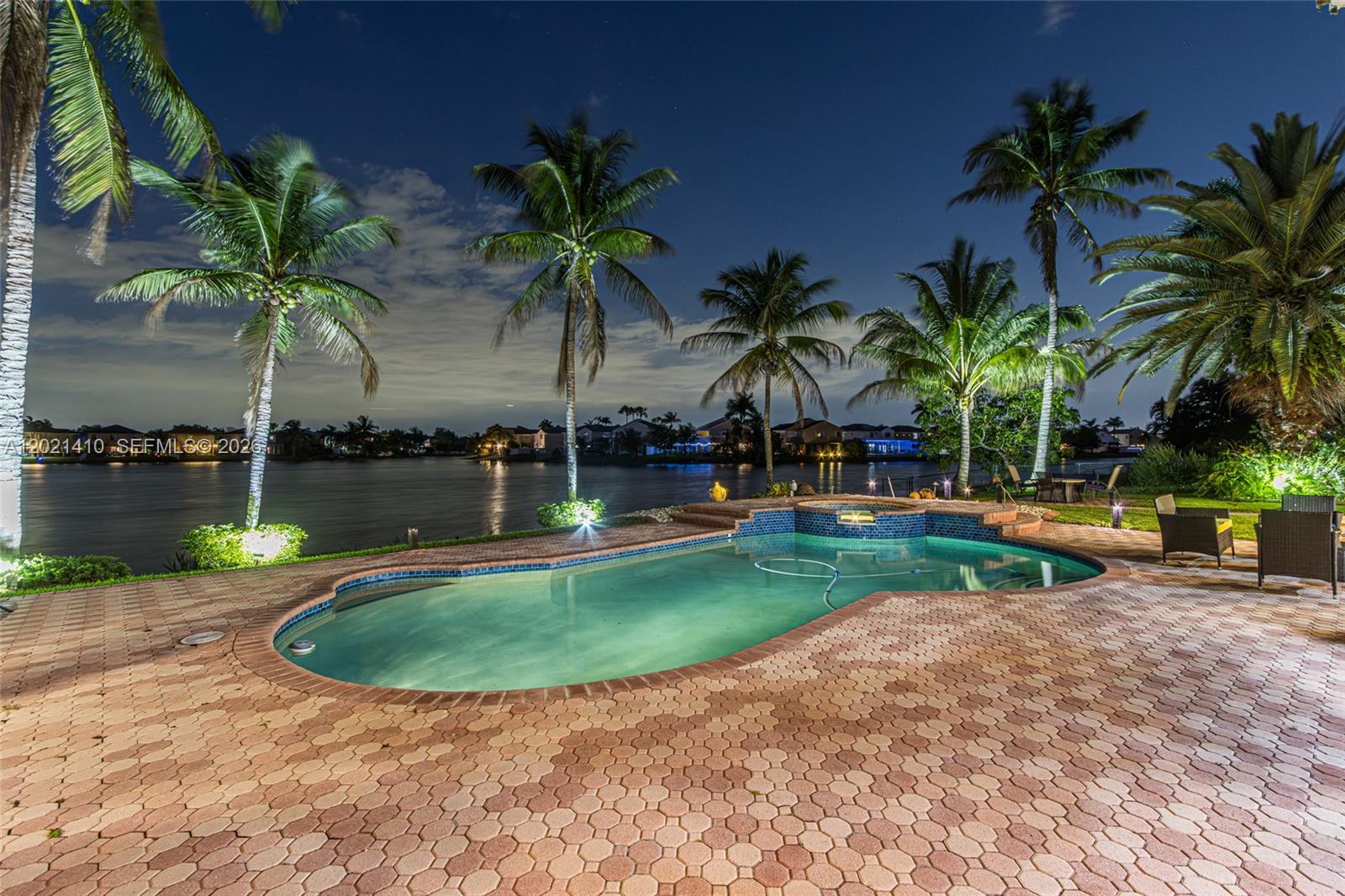 19361 NW 8th St, Pembroke Pines FL 33029