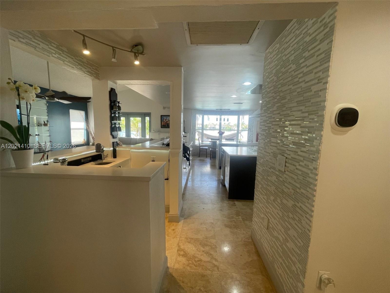 19361 NW 8th St, Pembroke Pines FL 33029