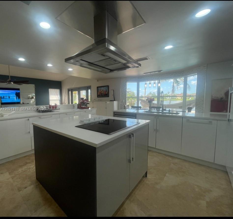 19361 NW 8th St, Pembroke Pines FL 33029