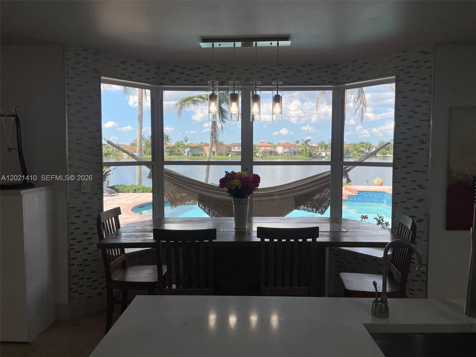 19361 NW 8th St, Pembroke Pines FL 33029