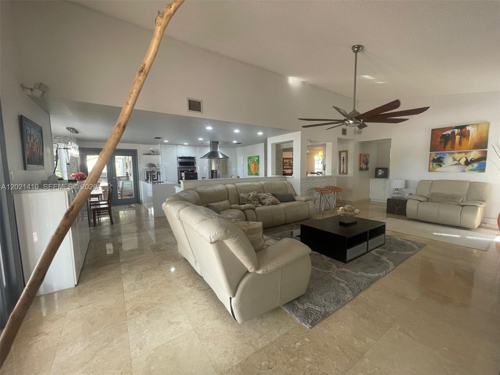19361 NW 8th St, Pembroke Pines FL 33029