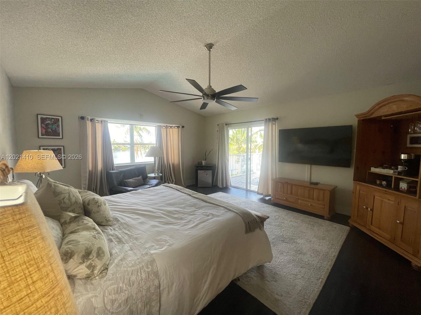 19361 NW 8th St, Pembroke Pines FL 33029
