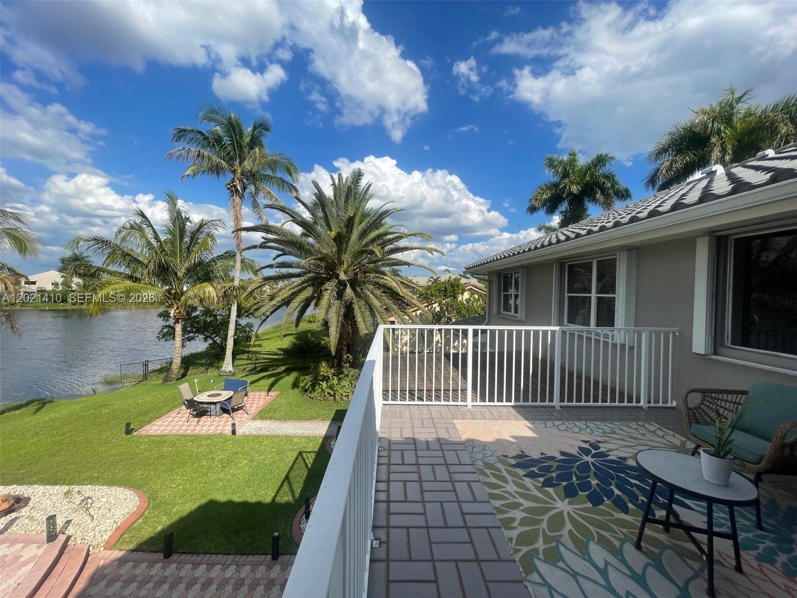 19361 NW 8th St, Pembroke Pines FL 33029