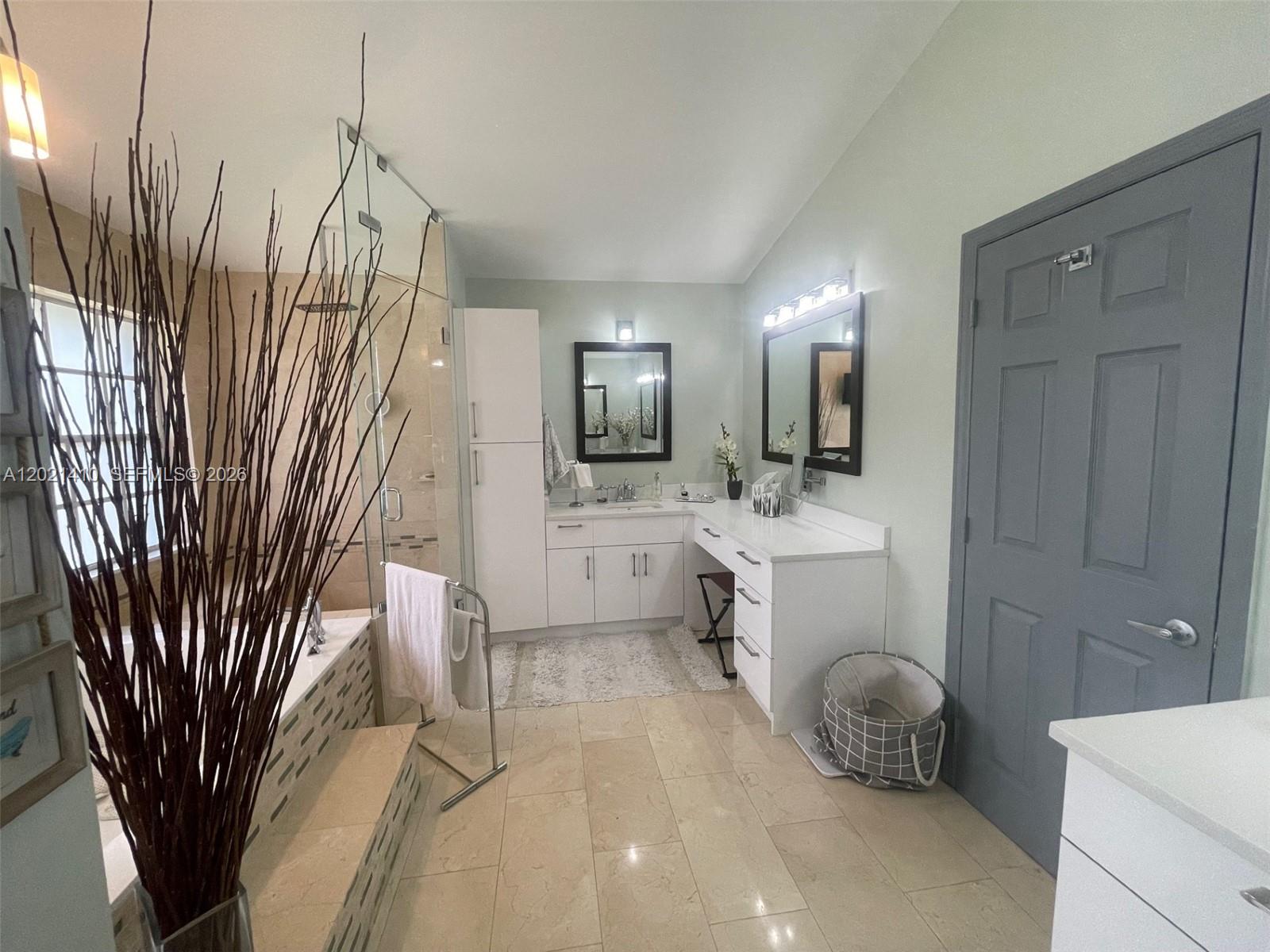 19361 NW 8th St, Pembroke Pines FL 33029