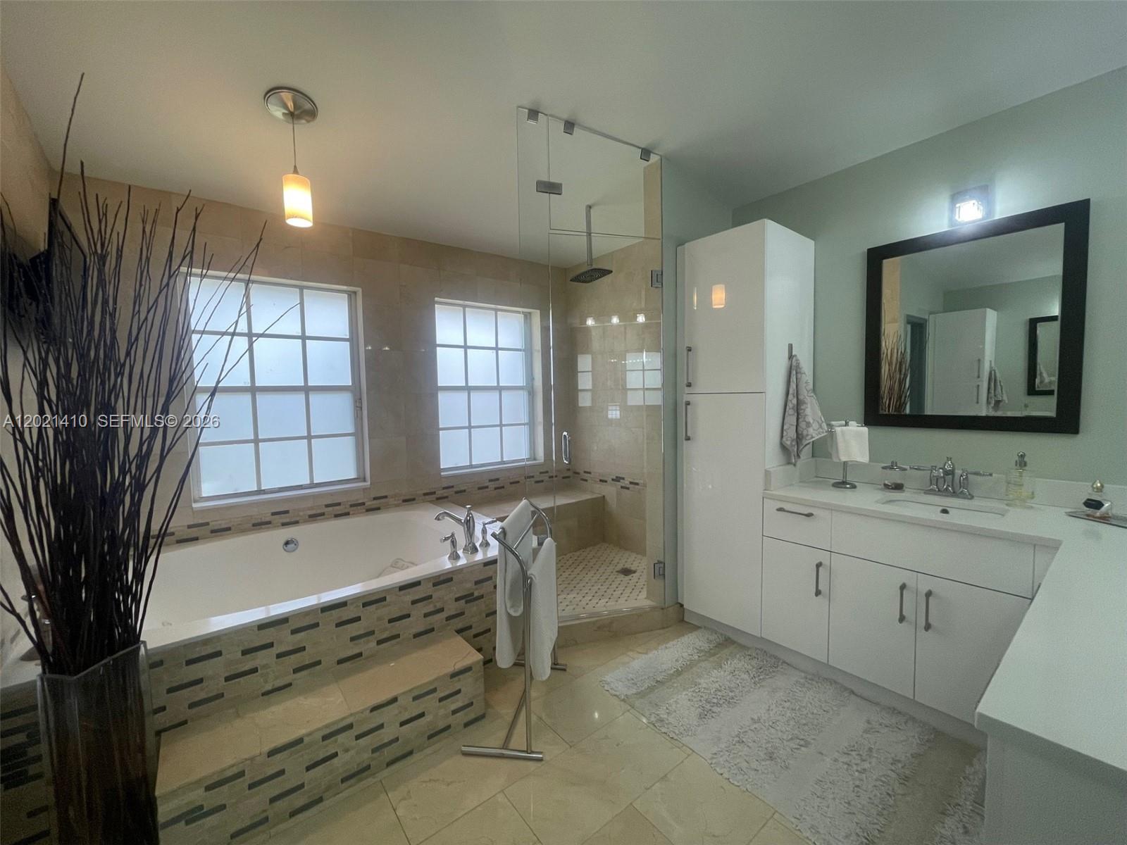 19361 NW 8th St, Pembroke Pines FL 33029
