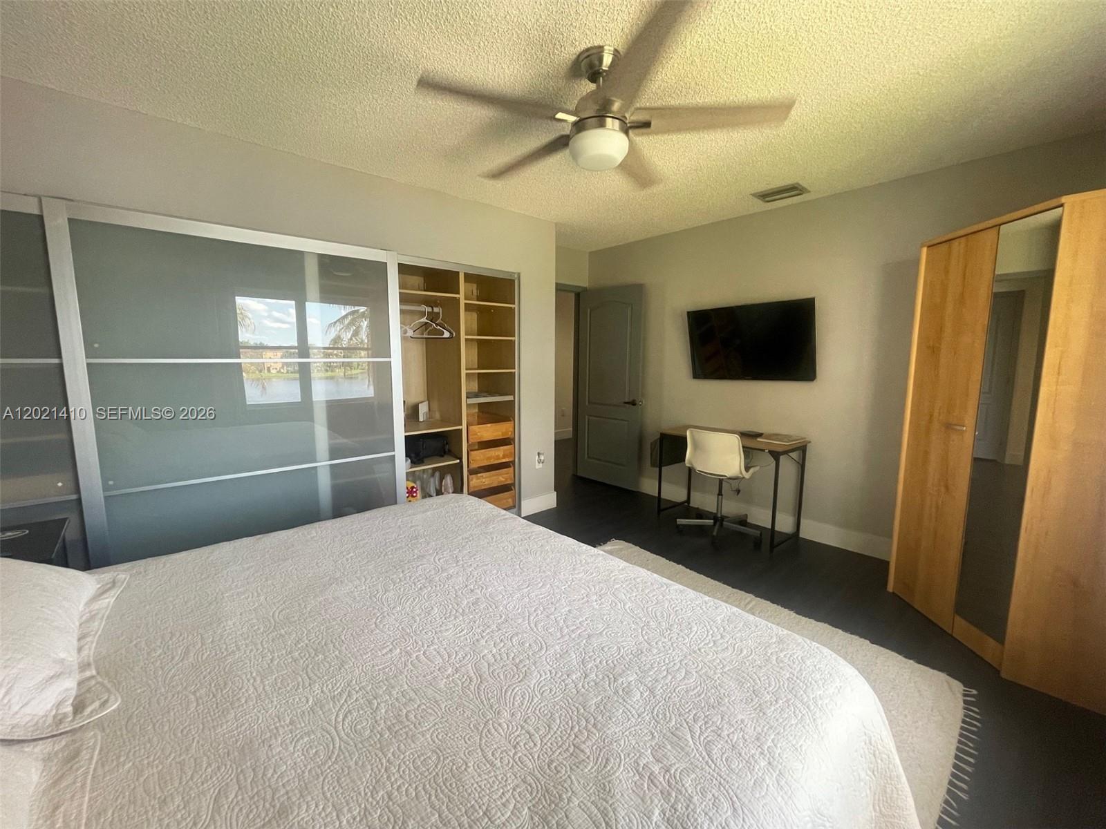 19361 NW 8th St, Pembroke Pines FL 33029