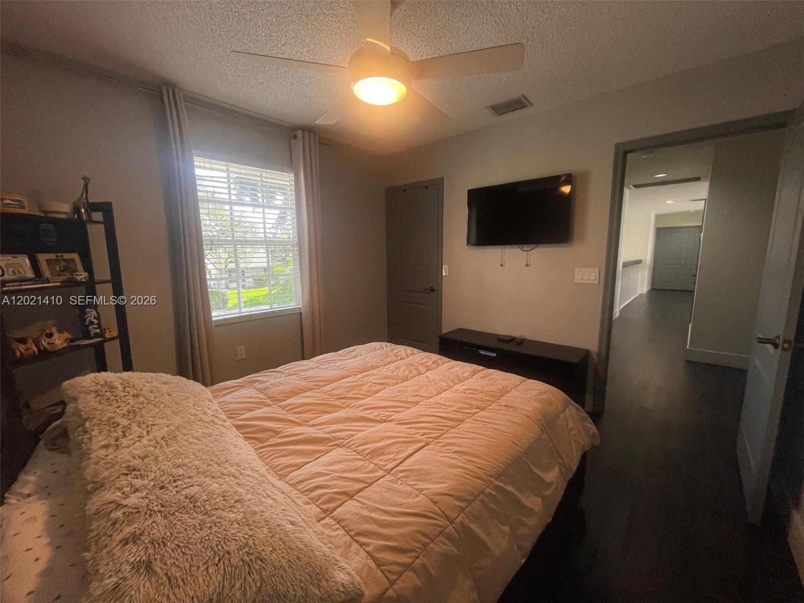 19361 NW 8th St, Pembroke Pines FL 33029