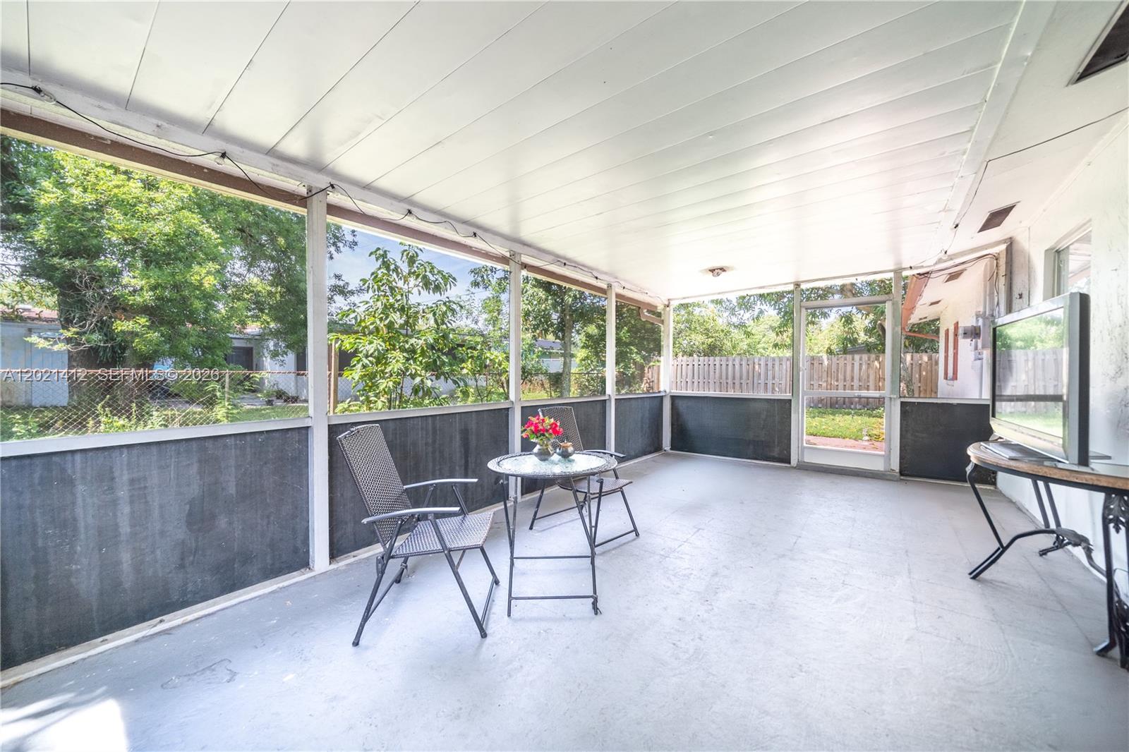4360 NW 32nd Ct, Lauderdale Lakes FL 33319