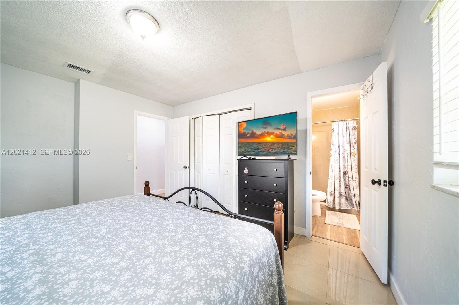 4360 NW 32nd Ct, Lauderdale Lakes FL 33319