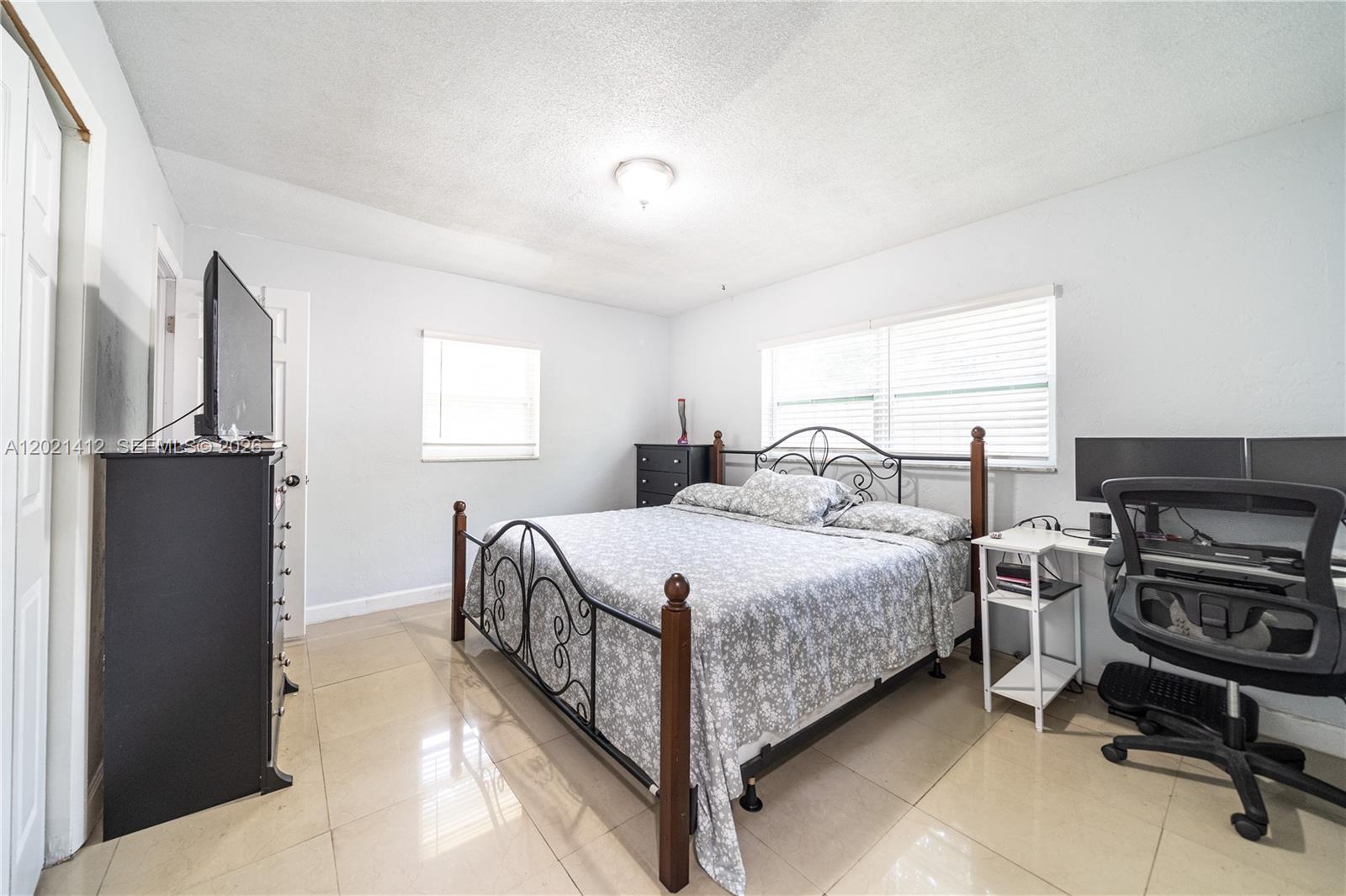 4360 NW 32nd Ct, Lauderdale Lakes FL 33319