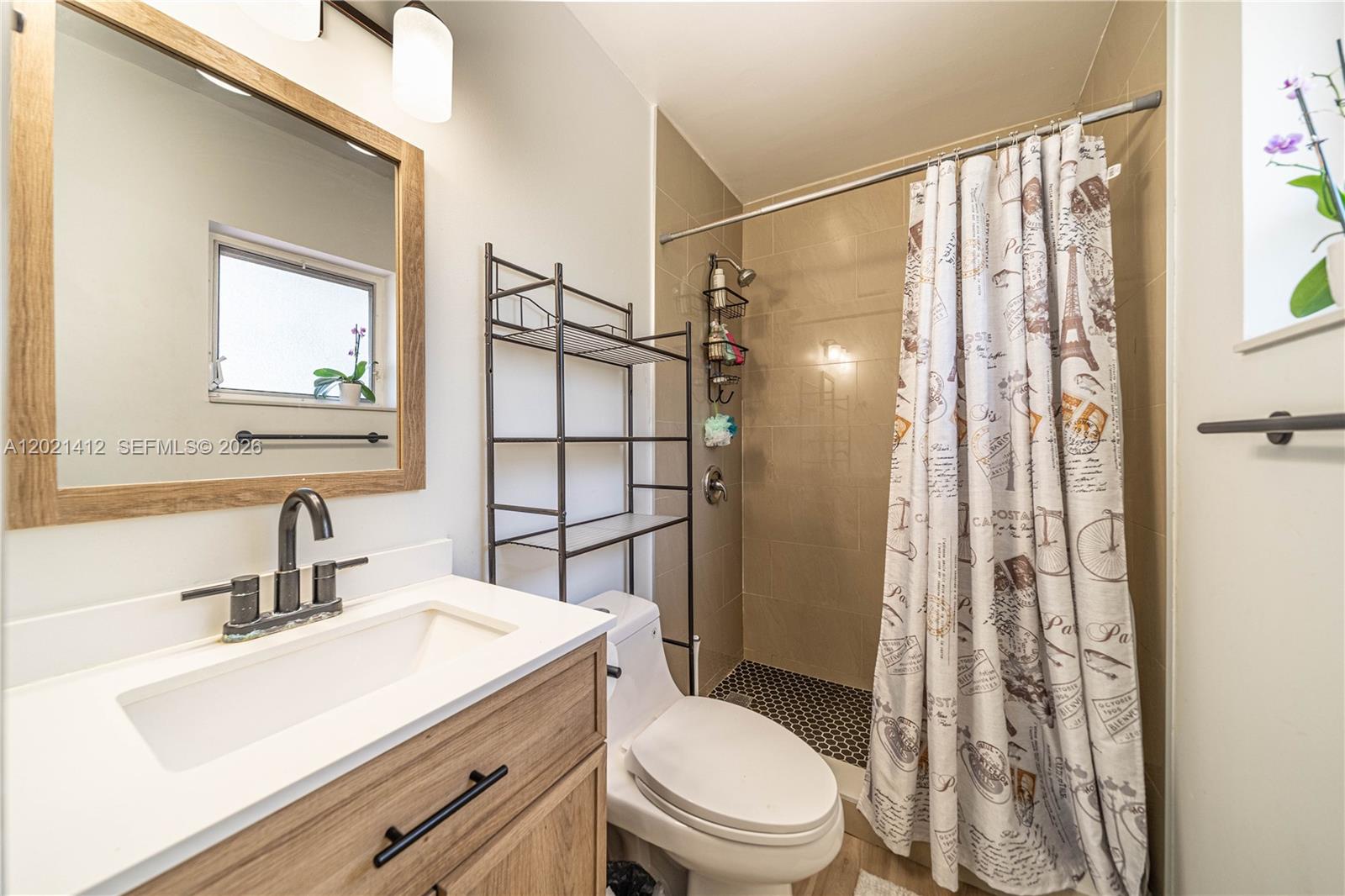 4360 NW 32nd Ct, Lauderdale Lakes FL 33319