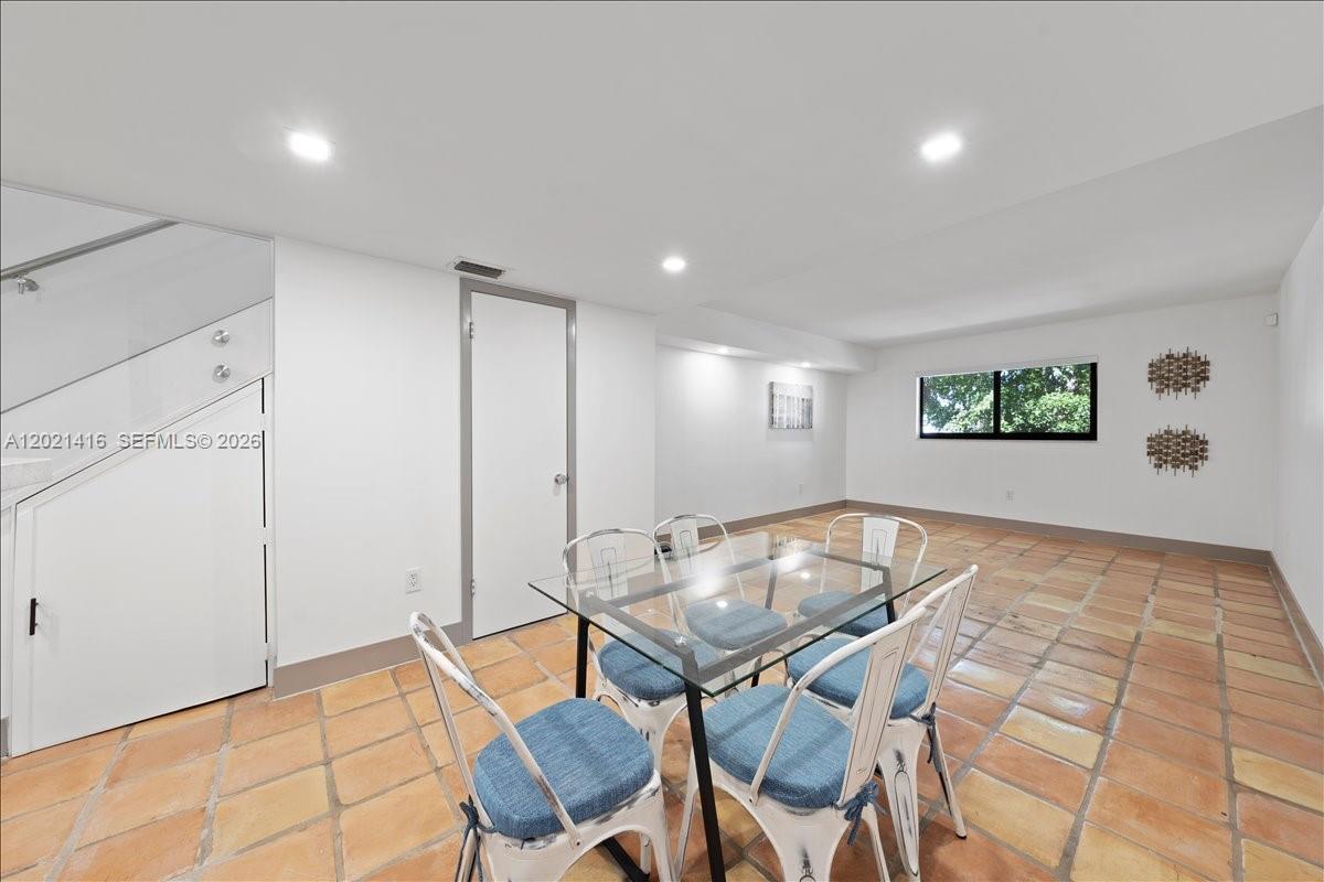 5750 Turin St #207, Coral Gables FL 33146