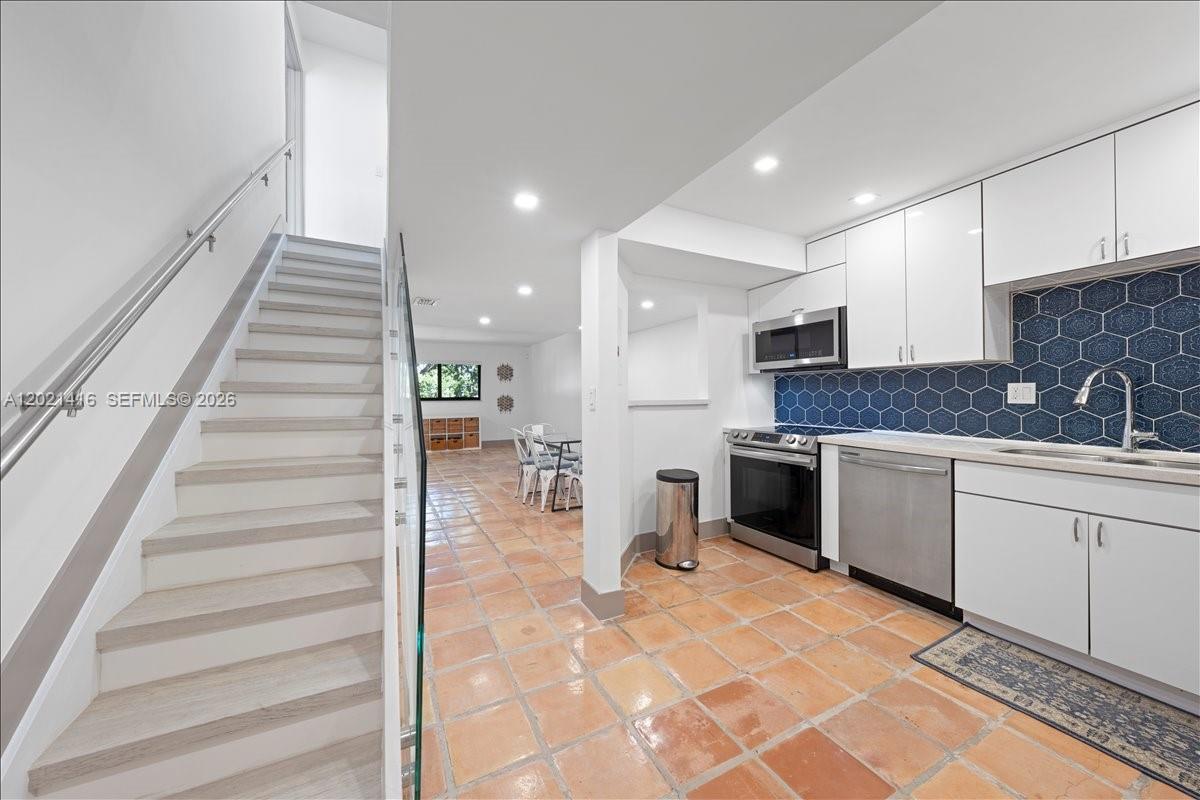 5750 Turin St #207, Coral Gables FL 33146