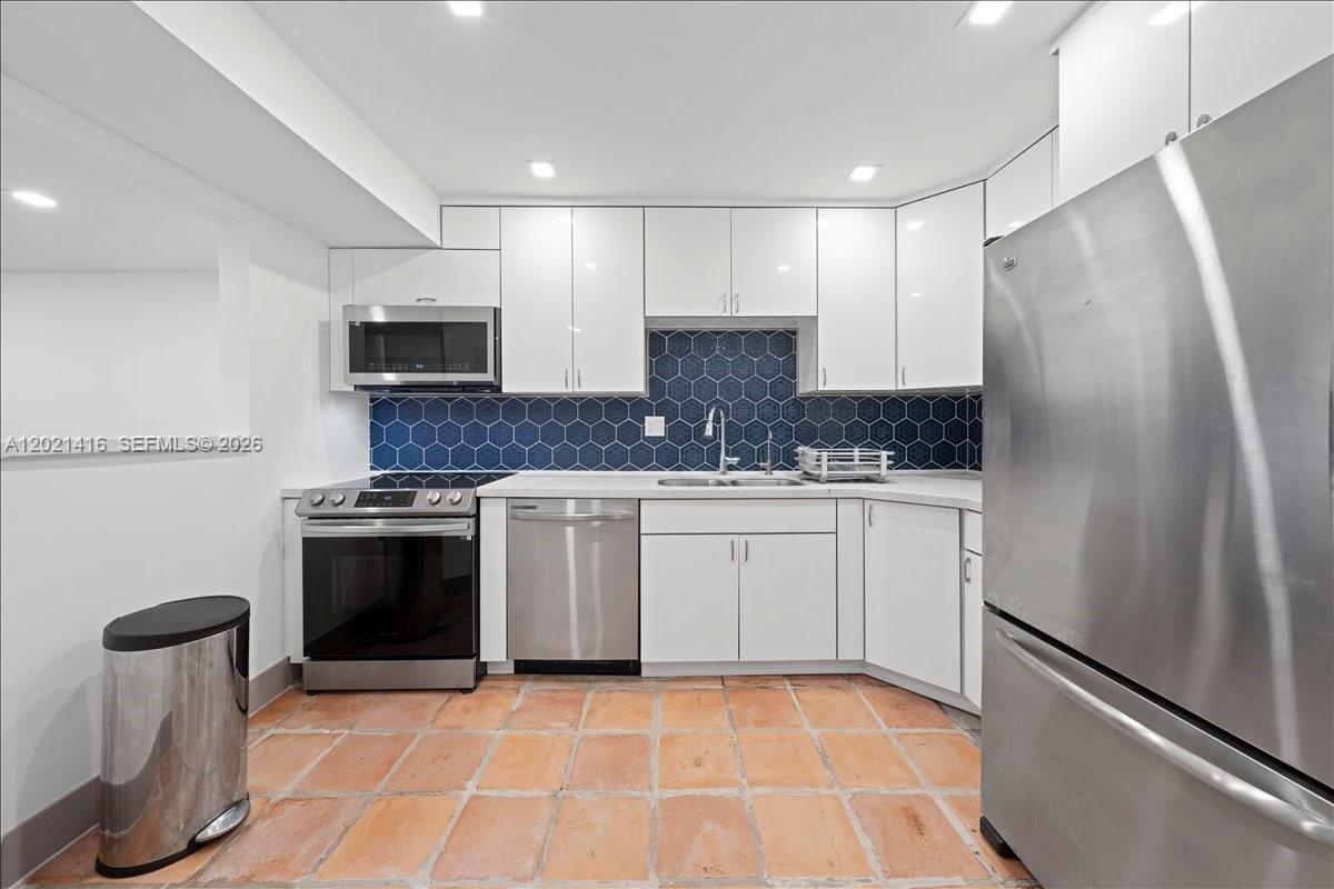 5750 Turin St #207, Coral Gables FL 33146