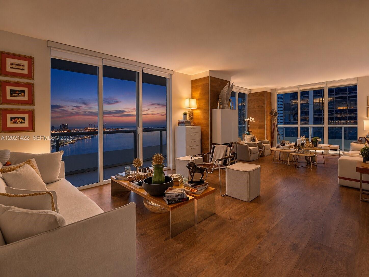 50 Biscayne Blvd #3510, Miami FL 33132