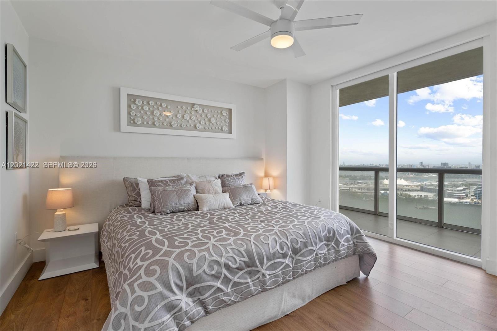 50 Biscayne Blvd #3510, Miami FL 33132