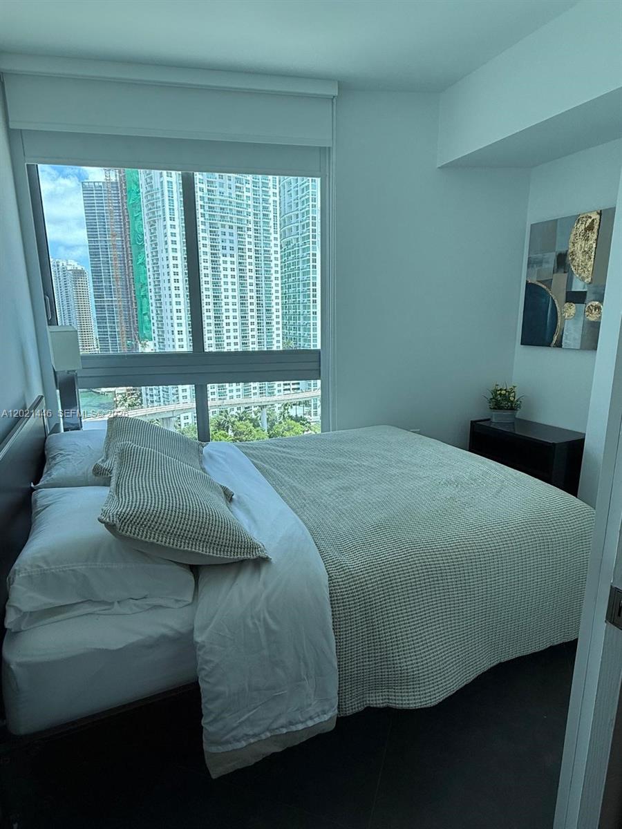 350 S Miami Ave #1902, Miami FL 33130