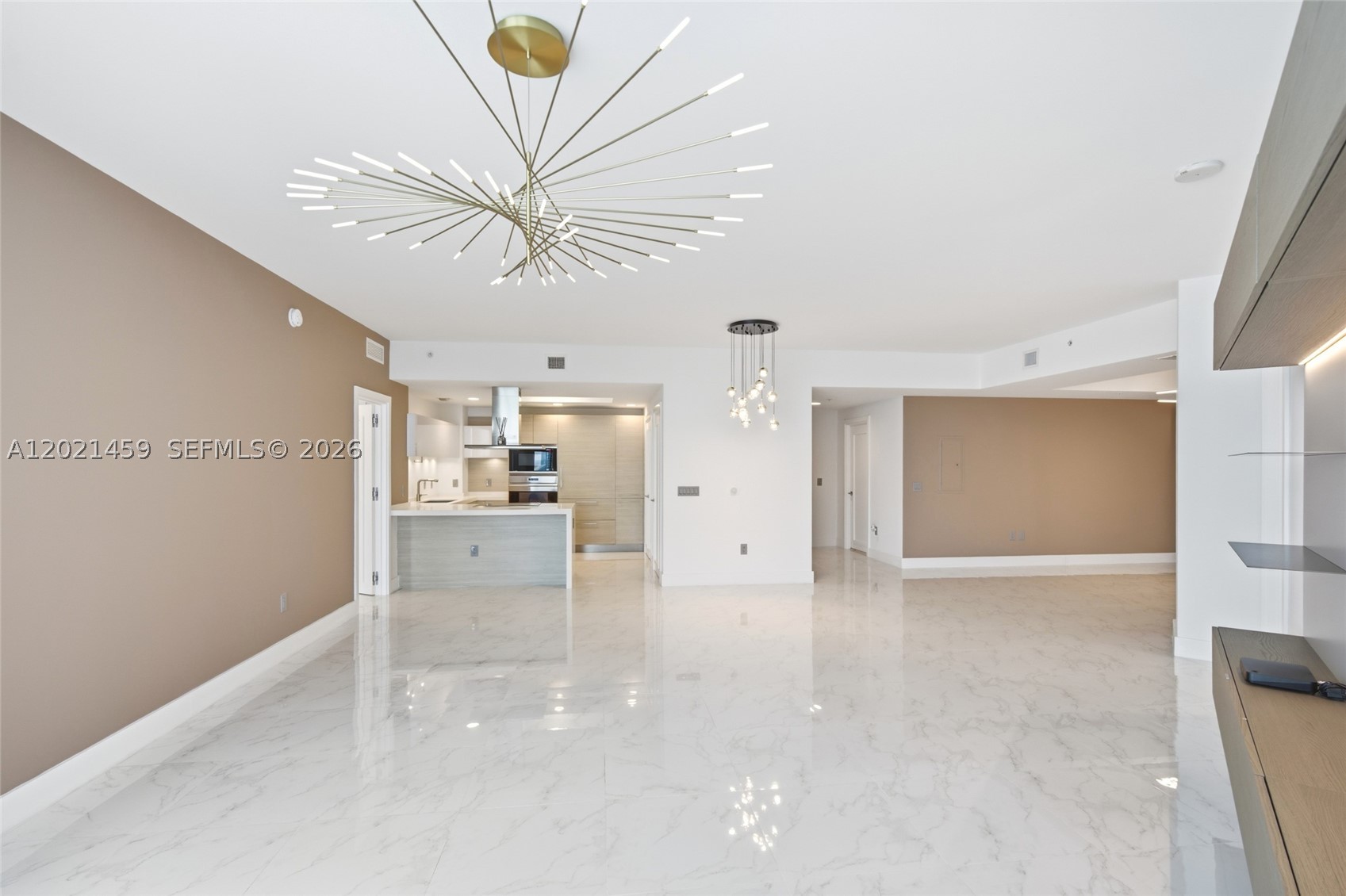 17301 Biscayne Blvd #1008, North Miami Beach FL 33160