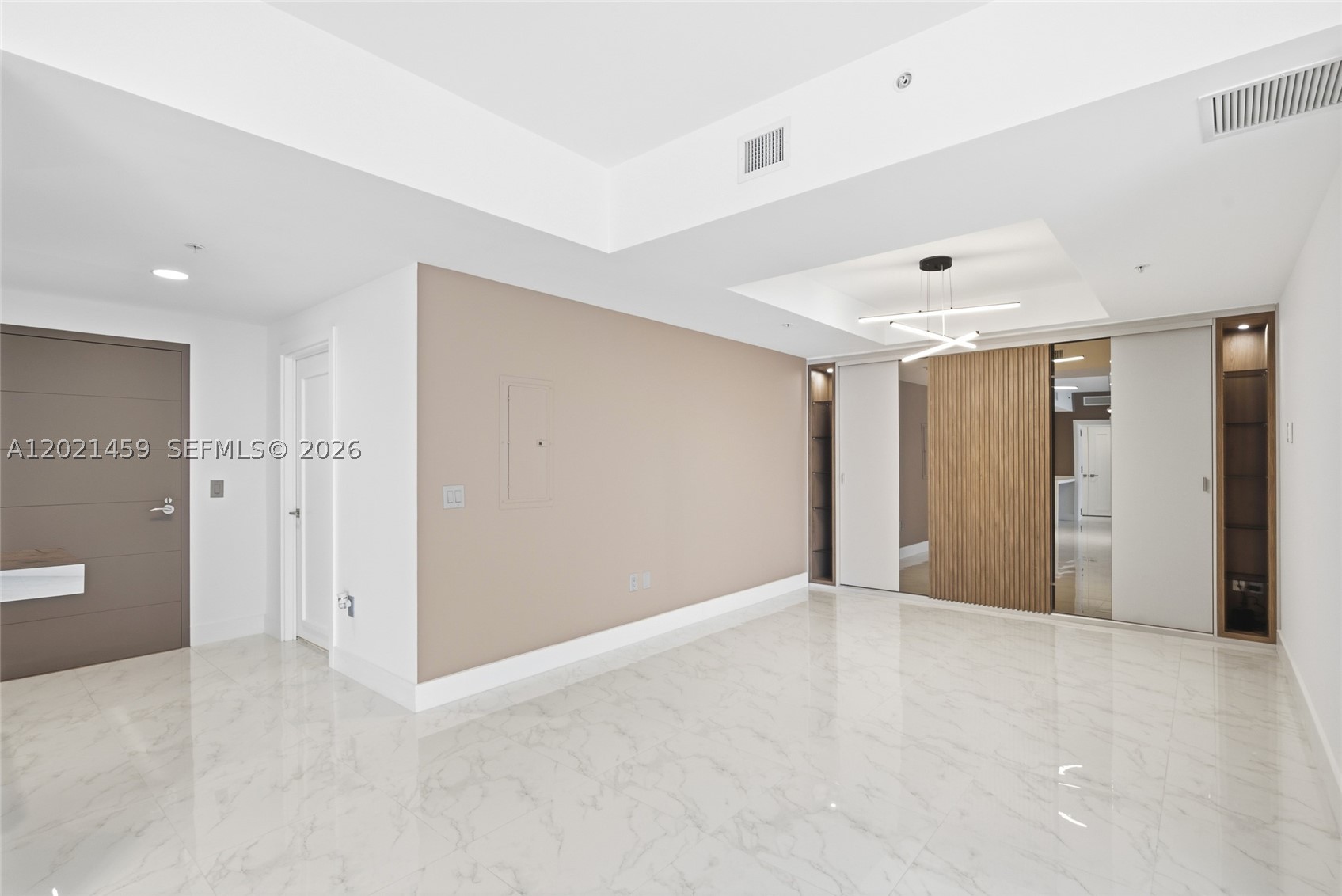 17301 Biscayne Blvd #1008, North Miami Beach FL 33160