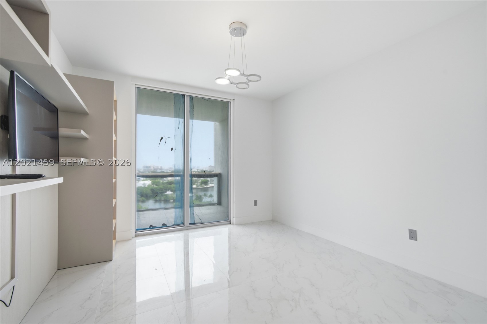 17301 Biscayne Blvd #1008, North Miami Beach FL 33160