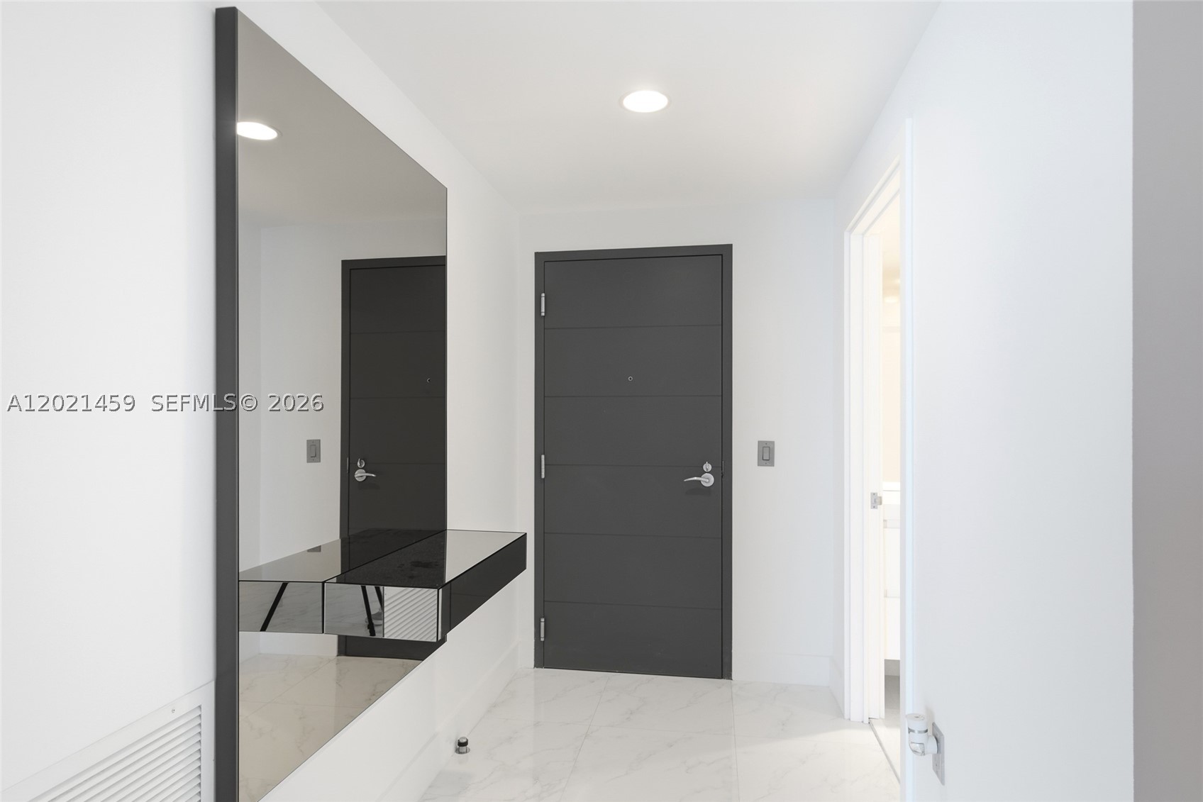 17301 Biscayne Blvd #1008, North Miami Beach FL 33160