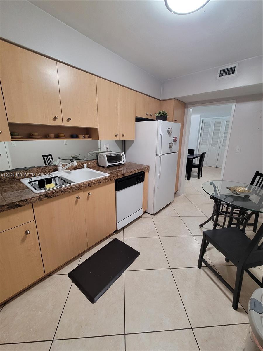 9195 Collins Ave #309, Surfside FL 33154