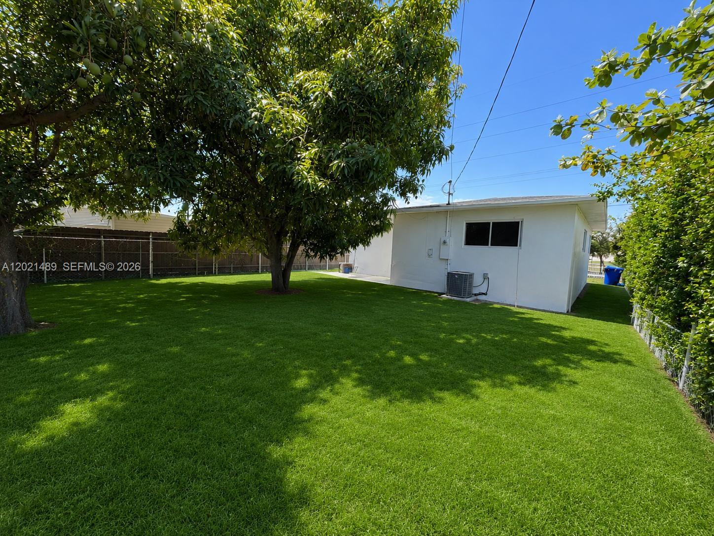 840 NW 67th St, Miami FL 33150