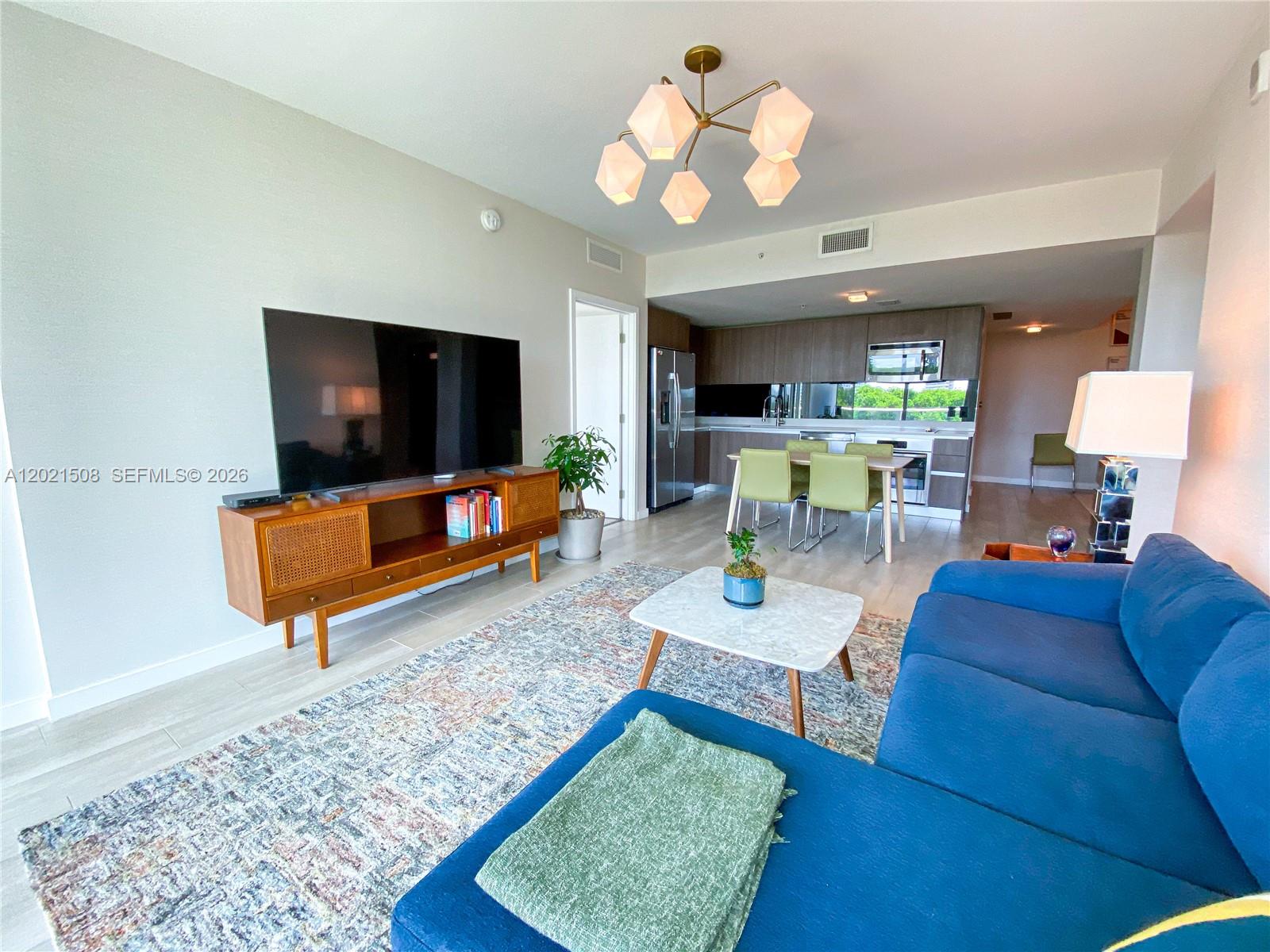 1600 SW 1 AVE #515, Miami FL 33129
