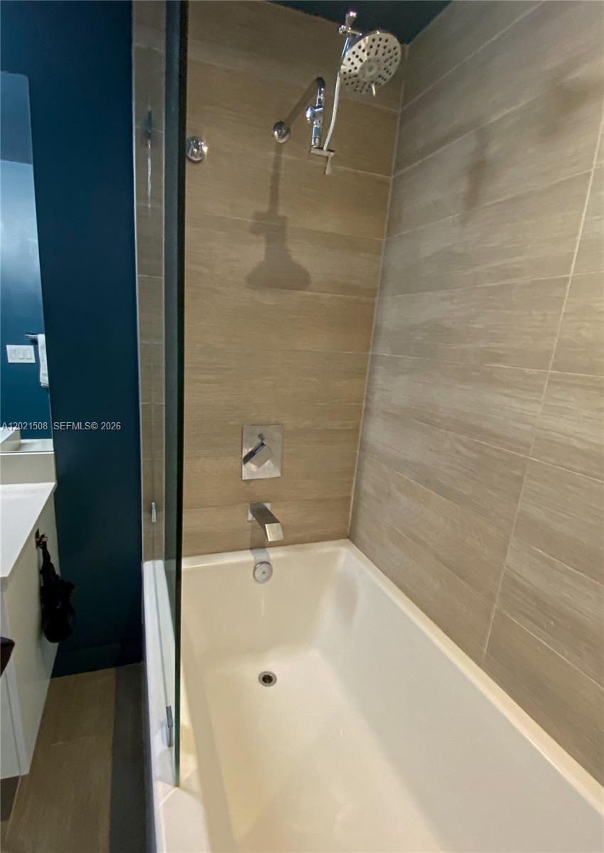 1600 SW 1 AVE #515, Miami FL 33129