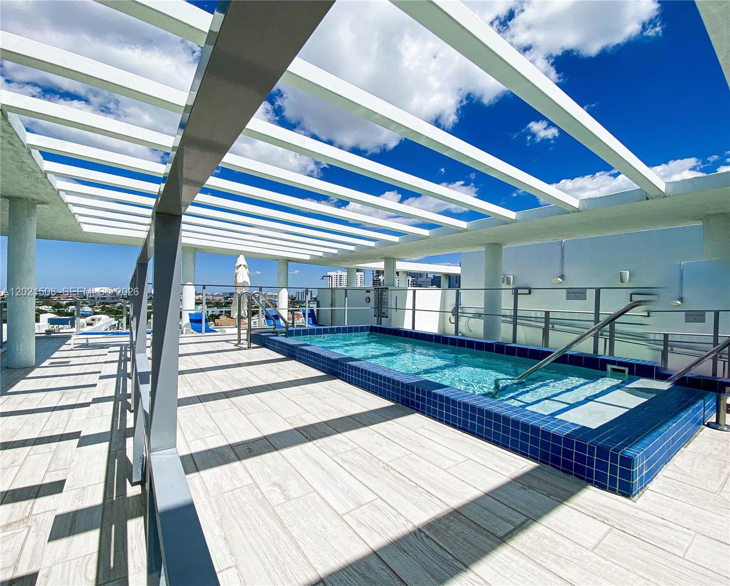 1600 SW 1 AVE #515, Miami FL 33129