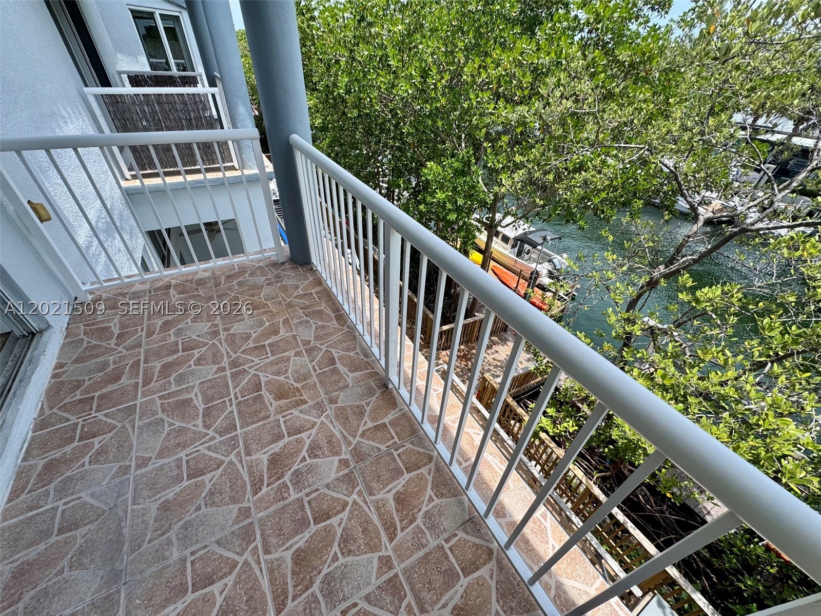 2408 NE 135th St #2408, North Miami FL 33181