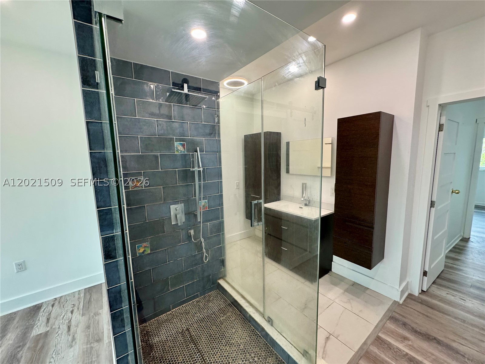 2408 NE 135th St #2408, North Miami FL 33181