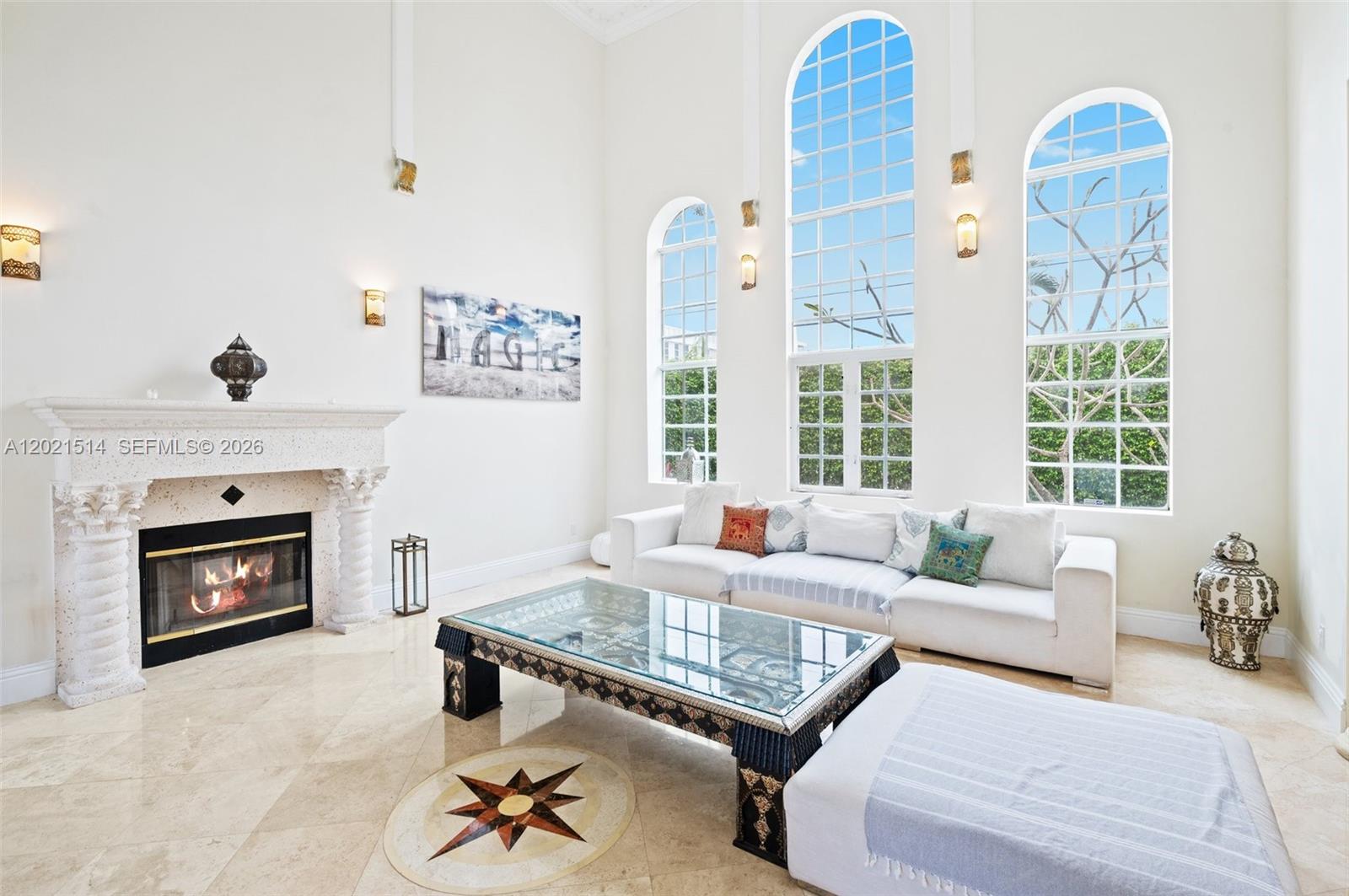 2501 Pine Tree Dr, Miami Beach FL 33140