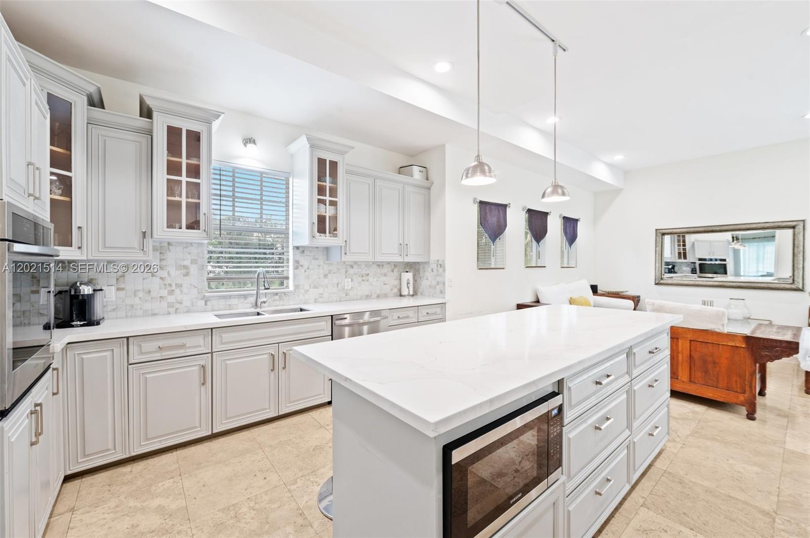 2501 Pine Tree Dr, Miami Beach FL 33140