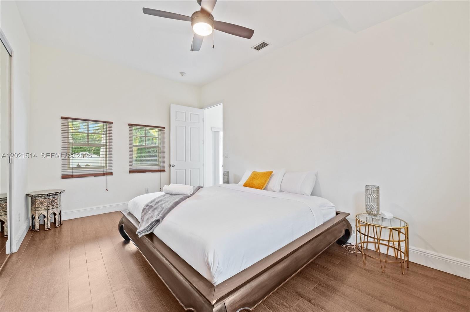 2501 Pine Tree Dr, Miami Beach FL 33140