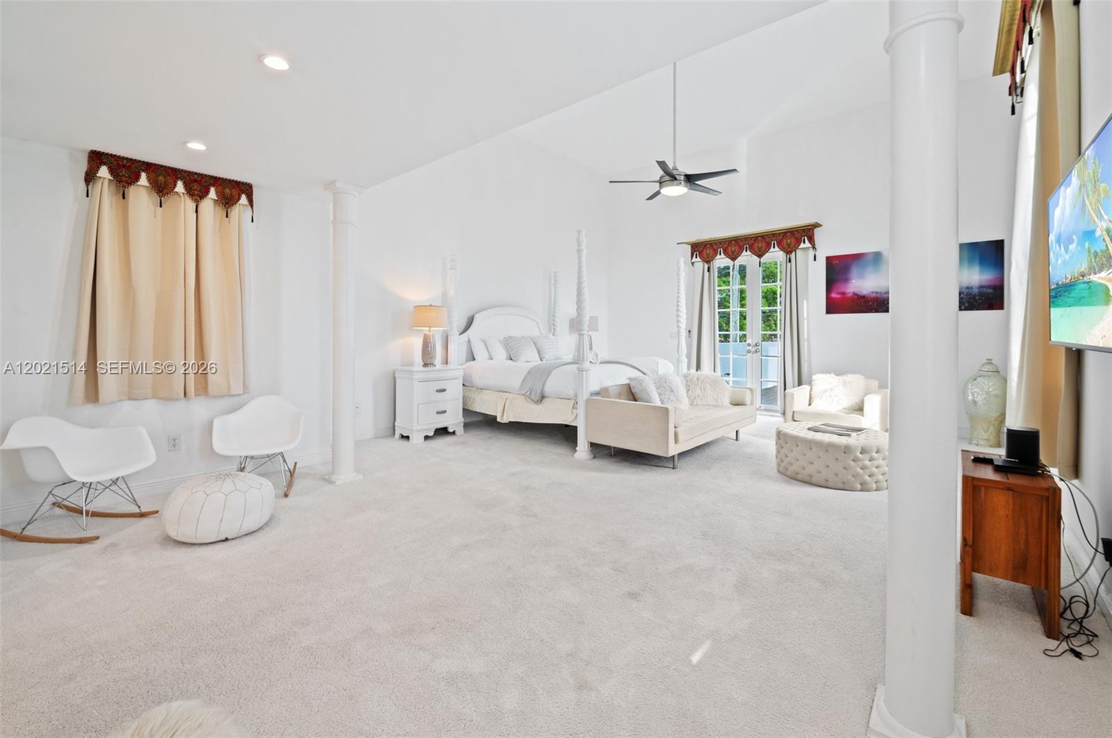 2501 Pine Tree Dr, Miami Beach FL 33140