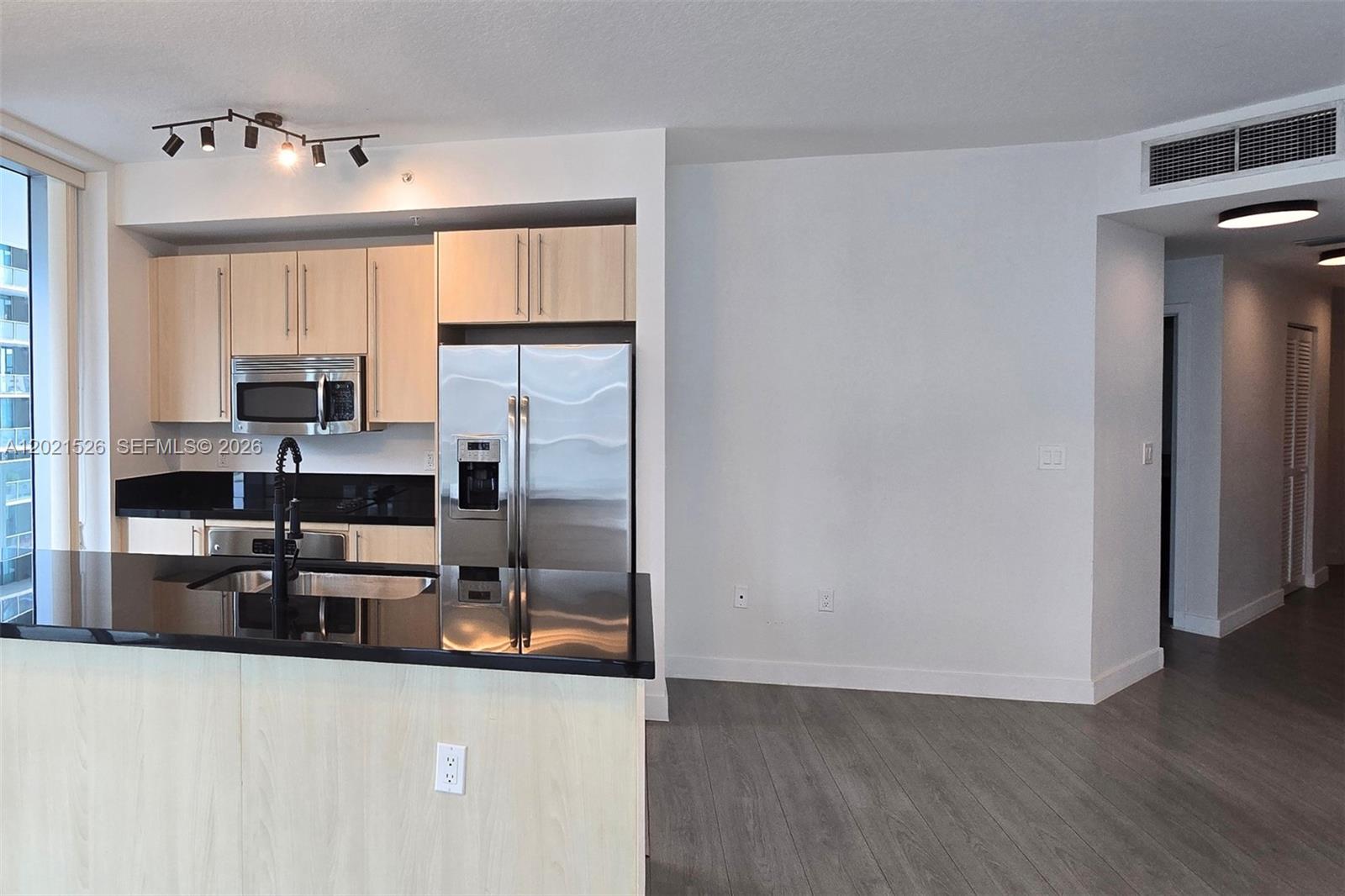 1111 SW 1st Ave #2319-N, Miami FL 33130