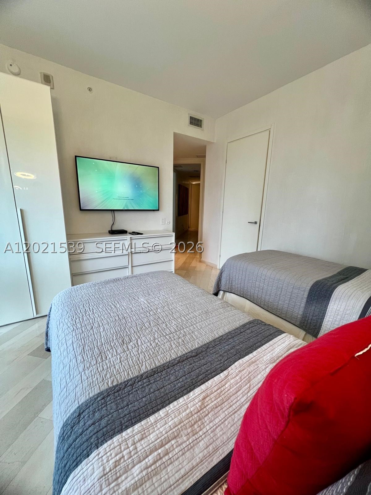 1300 E Brickell Bay Dr #3701, Miami FL 33131