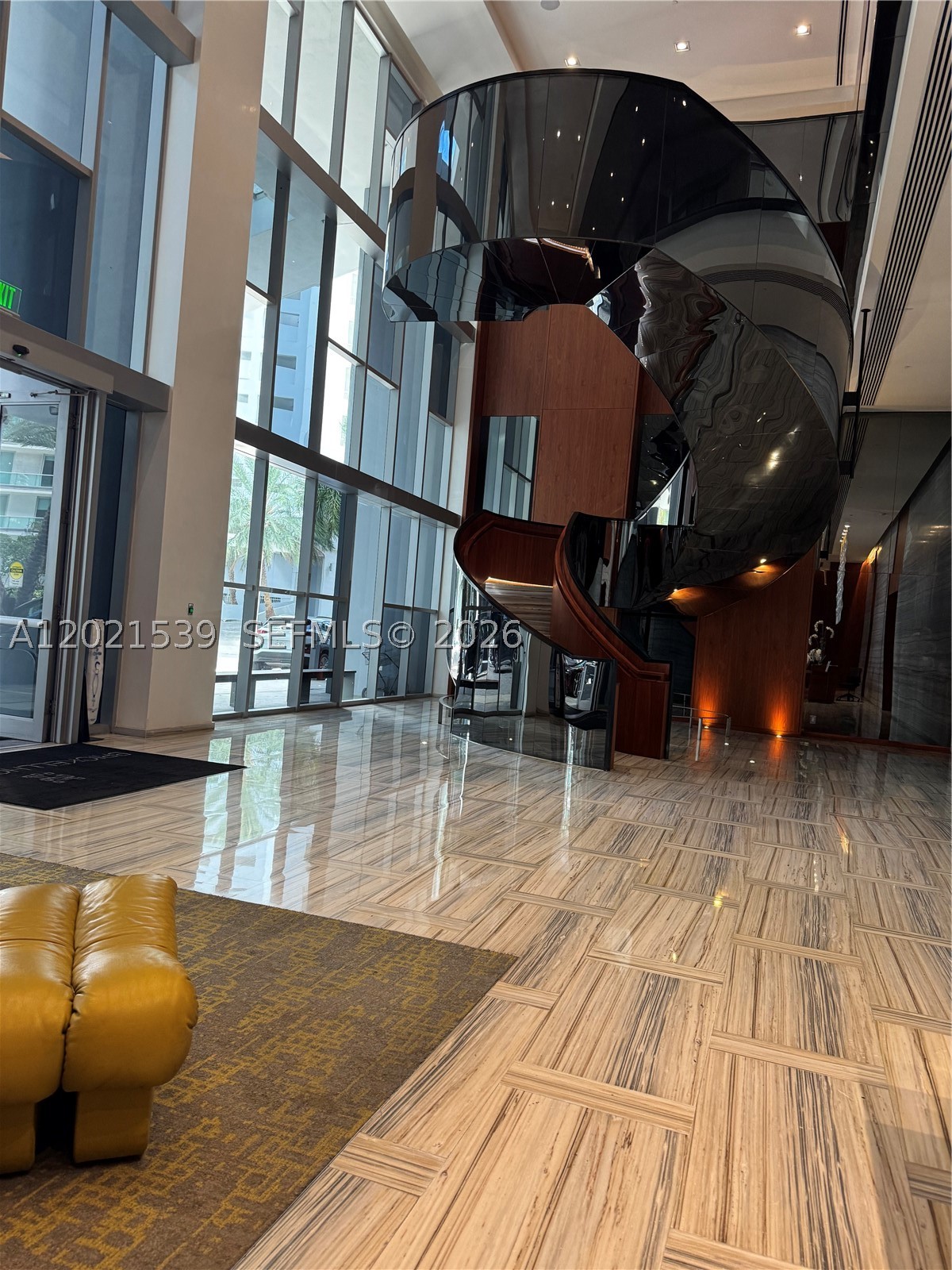 1300 E Brickell Bay Dr #3701, Miami FL 33131