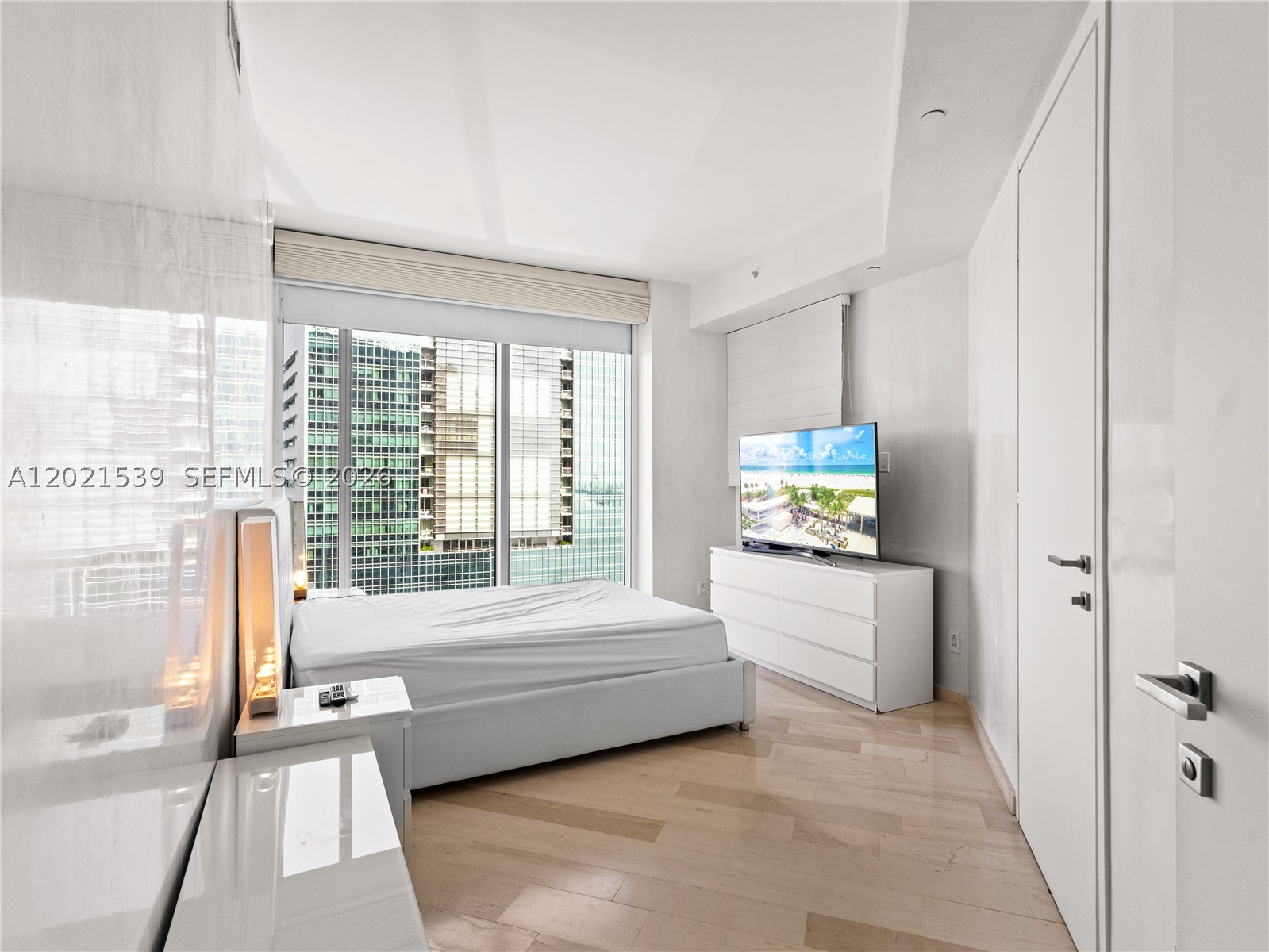 1300 E Brickell Bay Dr #3701, Miami FL 33131