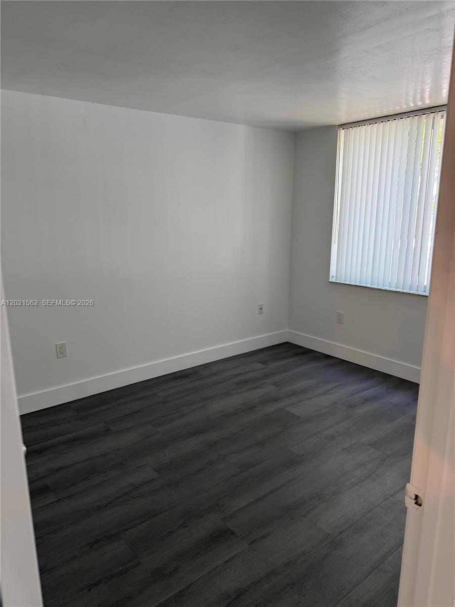 1740 NW N River Dr #325, Miami FL 33125